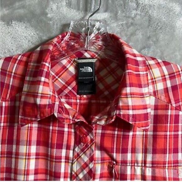 The North Face button up shirt Medium - Picture 9 of 16